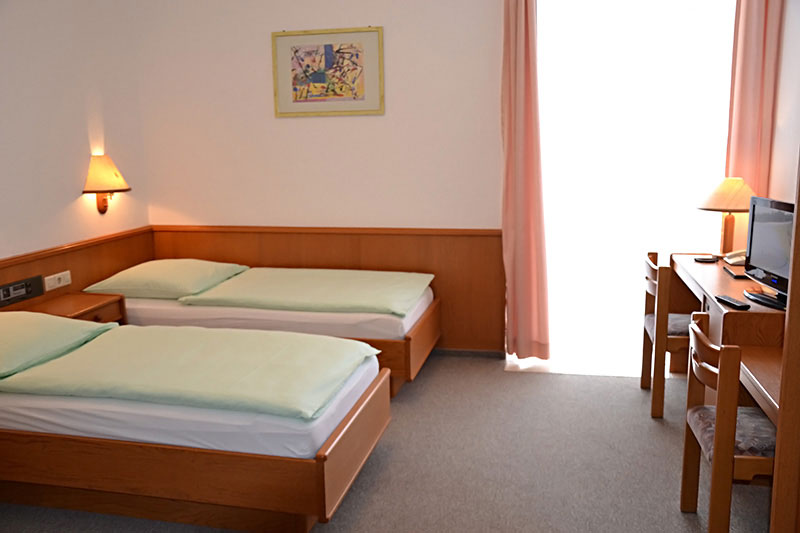 Hotel "Zwei Eichen" in Heyrothsberge - Urlaub in Magdeburg und Umgebung - Entdecke das Herzstück Deutschlands: Magdeburg - Dein perfekter Urlaubsort - www.hotel-zwei-eichen.de